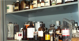 chemical_inventory_on_shelf_2-resized-600-small_.jpg