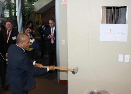 LabCentral innovative shared lab ceremony