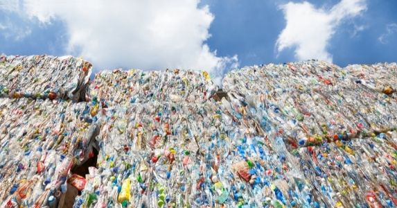 How California's New Plastic Recycling Law Affects Manufacturers