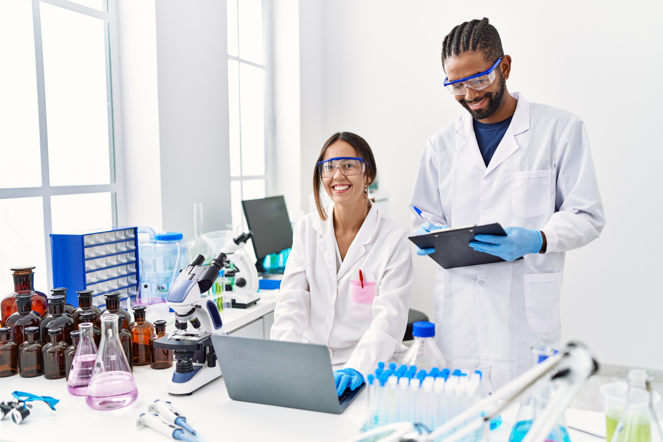 Insider Guide to Chemical Inventory Management Partnering: 7 Key Capabilities